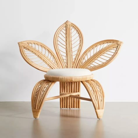 Flower Back Rattan Accent Chair